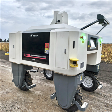 無人車式高通量表型采集分析平臺(tái)（橫跨式）