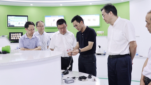 浙江省農(nóng)業(yè)農(nóng)村廳黨組書記、廳長王通林一行蒞臨托普云農(nóng)調(diào)研