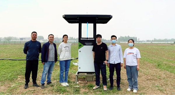 廊坊基地黨支部書記耿亭、高宇博士一行與托普云農(nóng)研發(fā)團(tuán)隊(duì)合影（拍攝于2022年）